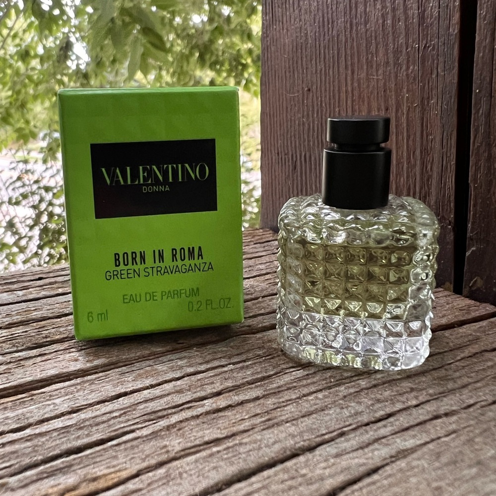 Valentino Donna Born in Roma Green Stravaganza EDP